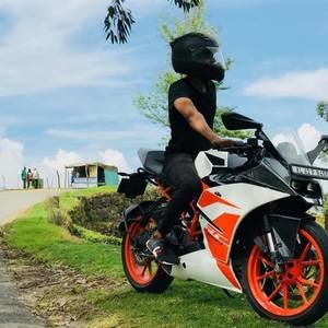 Meet your Posher, Alan